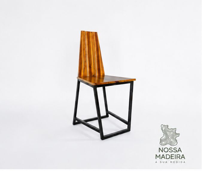 Cadeira Triangular